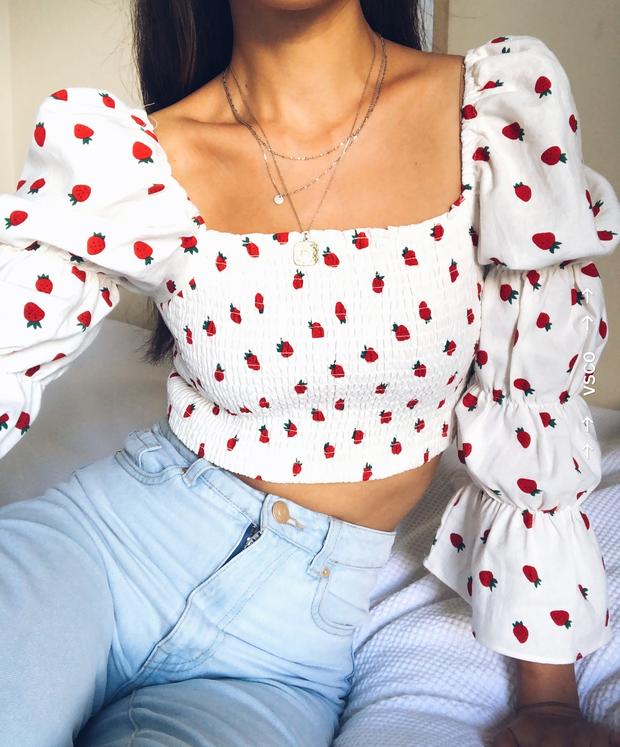 RED BERRY Springwater Top - White Print